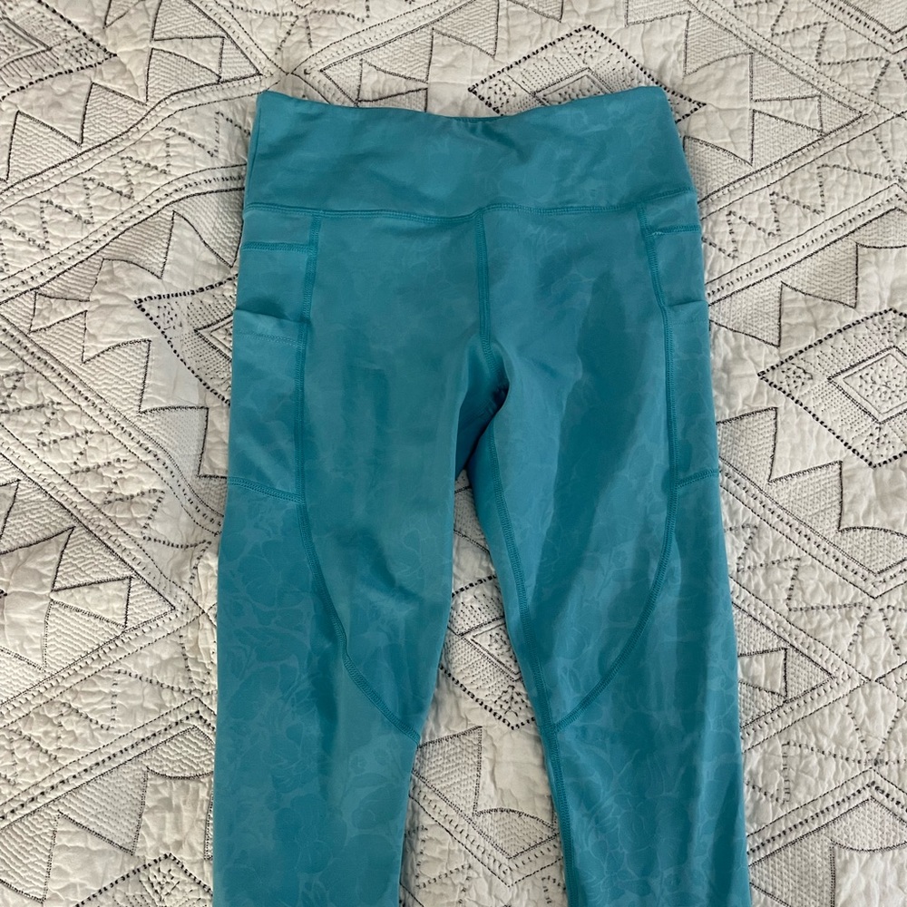 Zyia Crop Leggings